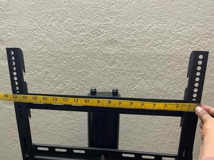 Photo of free 2tier Tv stand (Sunnyvale near Lawrencestation) #4