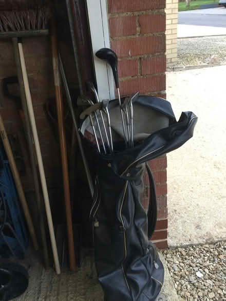 Photo of free Half set of golf clubs in carry bag (SN3 Liden) #1