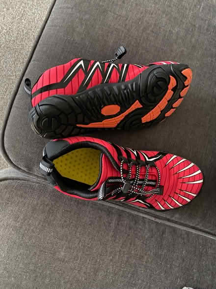 Photo of free Barefoot shoes (Basingstoke Golf Club RG23) #2