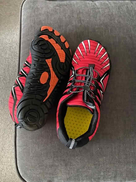 Photo of free Barefoot shoes (Basingstoke Golf Club RG23) #1