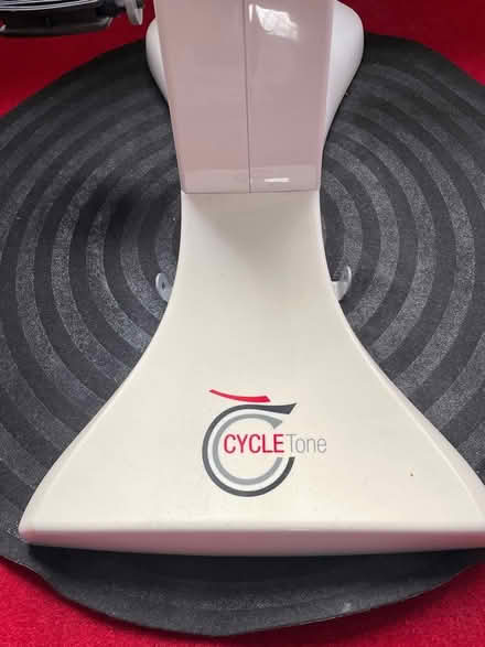 Photo of free exercise bike (Finchampstead RG40) #4