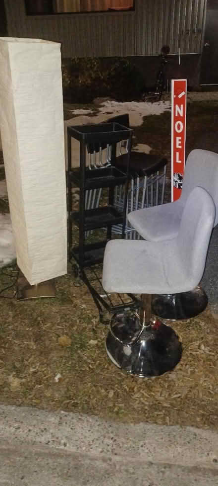 Photo of free Chairs, bar style & lamp (Carlington) #1