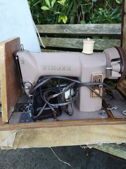 Photo of free Old Singer Sweing machine (Carrigaline) #2