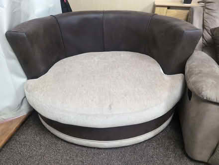 Photo of free Beige Swivel Chair (DA11) #1