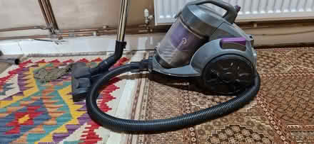 Photo of free small vacuum cleaner (Fromefield BA11) #1
