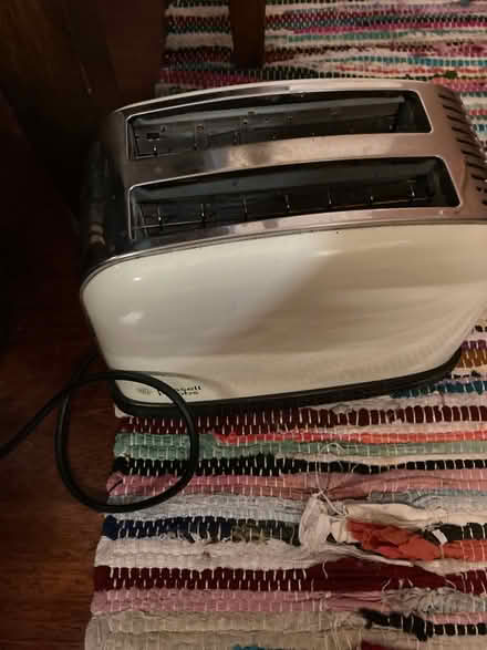 Photo of free Morphy Richards toaster (We G20) #1