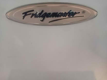 Photo of free Small fridge, for parts (Shoreditch E2) #4