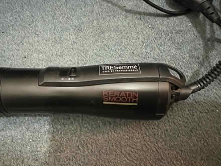 Photo of free Tresemmé Hot Brush (DE5 Ripley) #4
