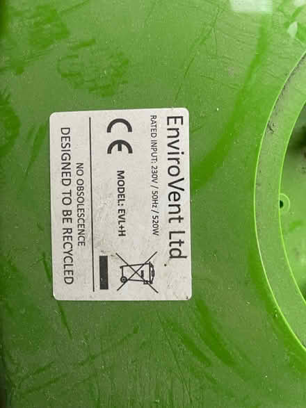 Photo of free PIV (GU16) #2