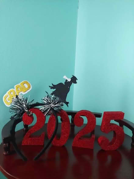 Photo of free "Grad" Headband and 2025 (near Ilchester Elementary) #1