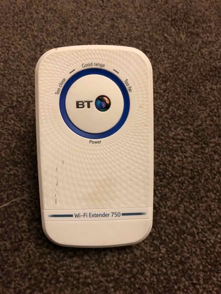 Photo of free Dual band Wi-Fi Extender (Chingford E4) #1