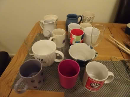 Photo of free Various kitchen stuff (Eaton NR4) #2