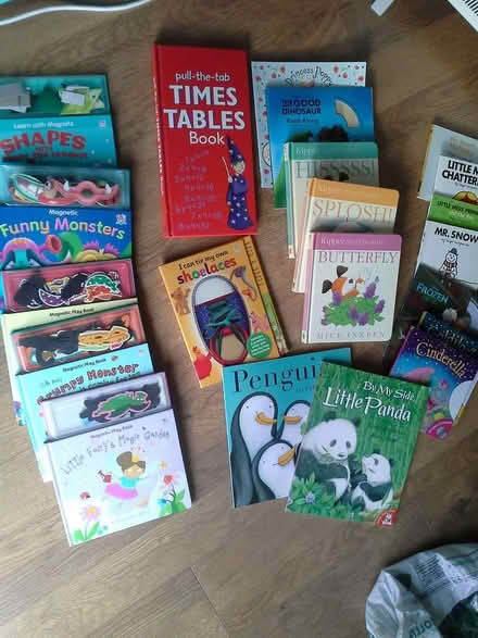Photo of free childrens books (Shenley Brook End MK5) #1