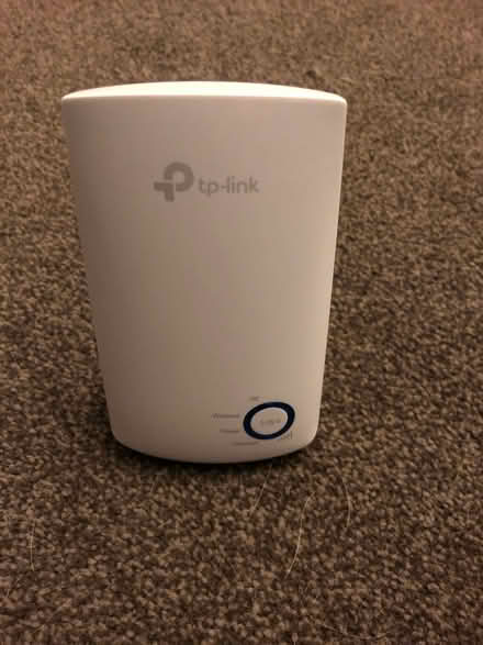 Photo of free Wi-Fi Range Extender (Chingford E4) #1