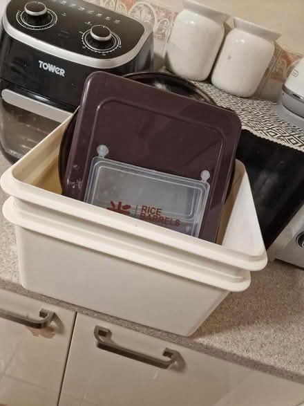 Photo of free 2 rice barrells and pizza tray (B9 5JG) #1