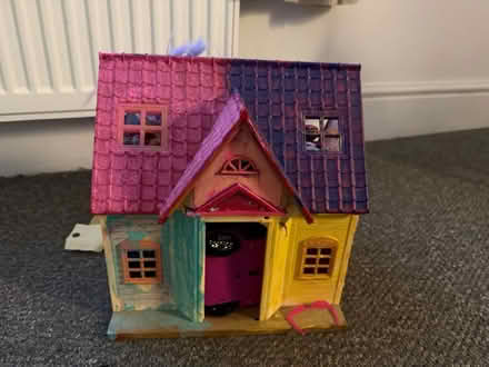 Photo of free Horse and a house (BL8) #1