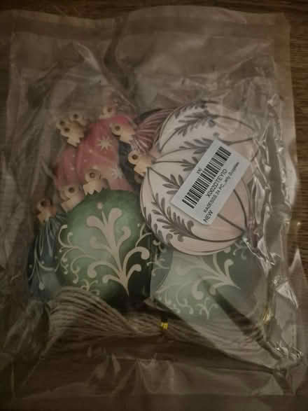 Photo of free Flat wooden 🎄 decorations vintage (RG2 Shinfield) #1