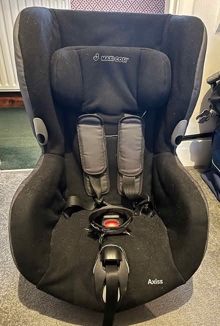 Photo of free Maxi-Cosi Axiss Child Car Seat (Dorking RH4) #1