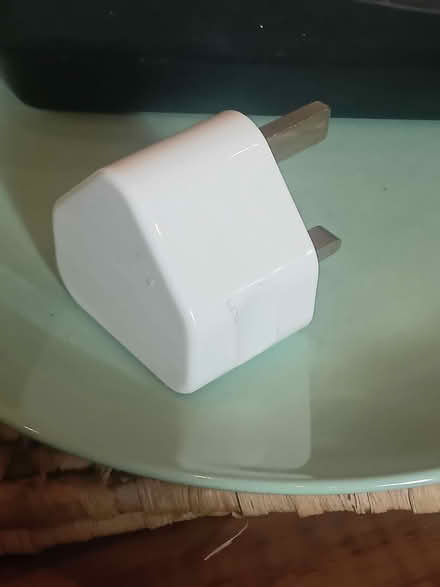 Photo of free USB charging plug to power up your gadgets (Dalston E8) #2