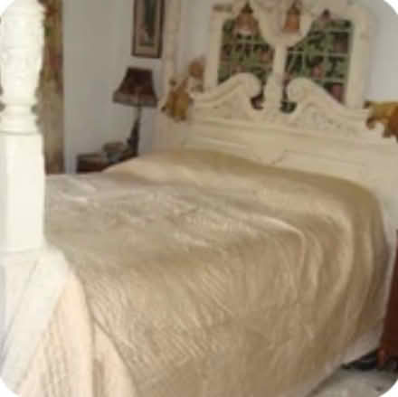 Photo of free Linea Home Huge Throw vintage (Kelvingrove G3) #1