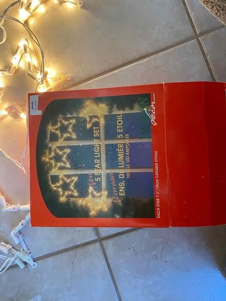 Photo of free Star lights one doesn’t work (oakville. third line/dundas) #2