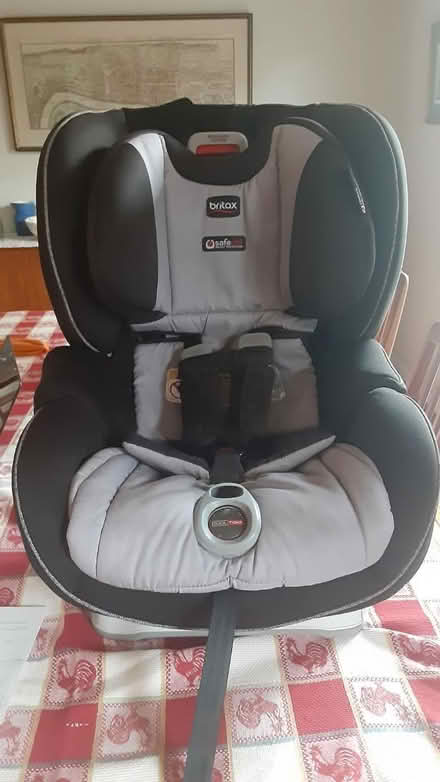 Photo of free Infant car seat (Southdown and Truscott) #1