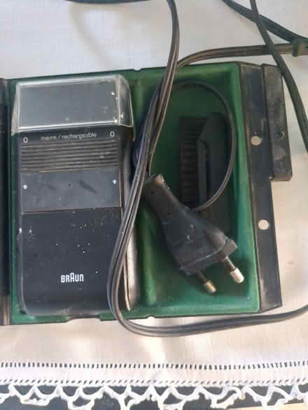 Photo of free Rechargeable razor (Leicester Forest East LE3) #1