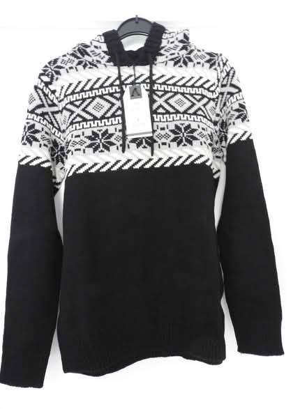 Photo of free Men's hooded jumper (Agar Nook LE67) #1