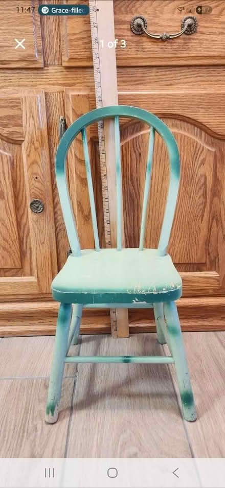 Photo of free Antique/vintage child's chair (Outside Kennett Square) #1