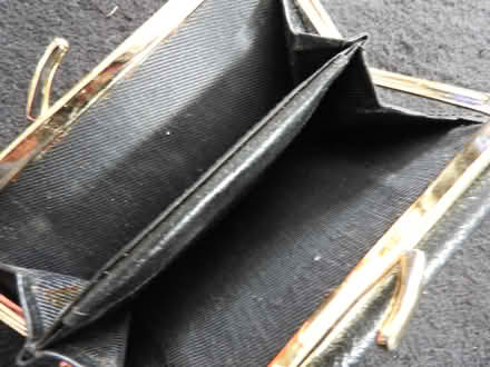 Photo of free New leather purse (Agar Nook LE67) #3