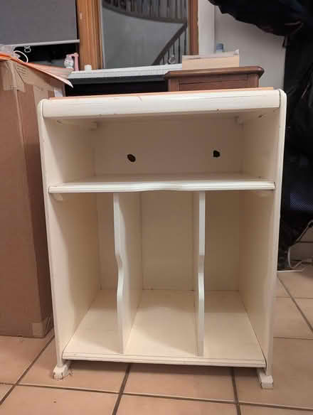 Photo of free Organizer Shelf (Ottawa) #1