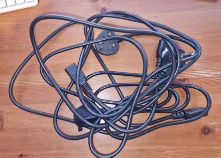 Photo of free Lsat chance - 3x IEC mains cables (Addiscombe CR0) #1