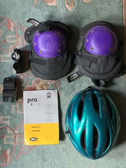 Photo of free Bell Helmet, Wrist Guards, Kneepads (Chelsea) #1