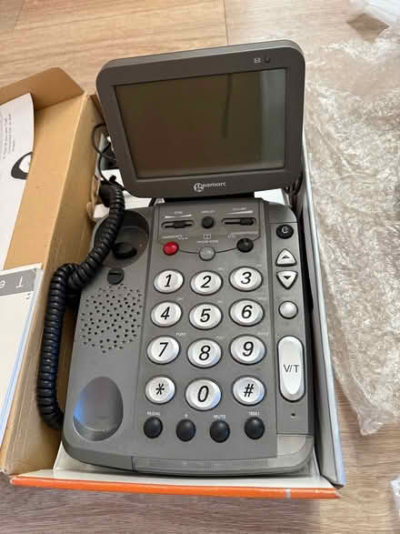 Photo of free RNID Phone with screen (Sevenoaks, near Station) #4