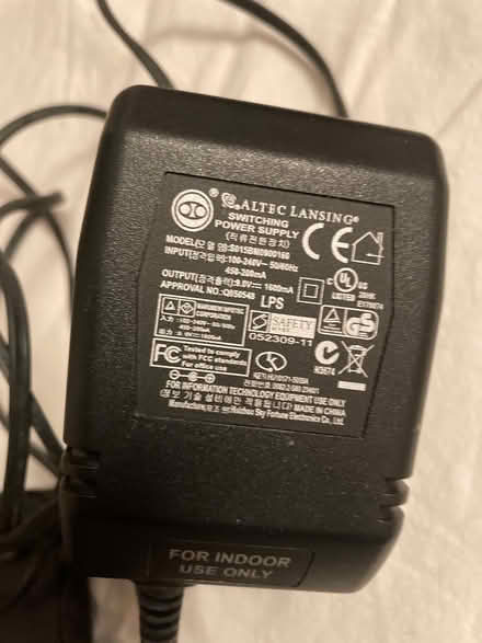 Photo of free Altec iPhone 4 speakers (WR14 Link Top) #4