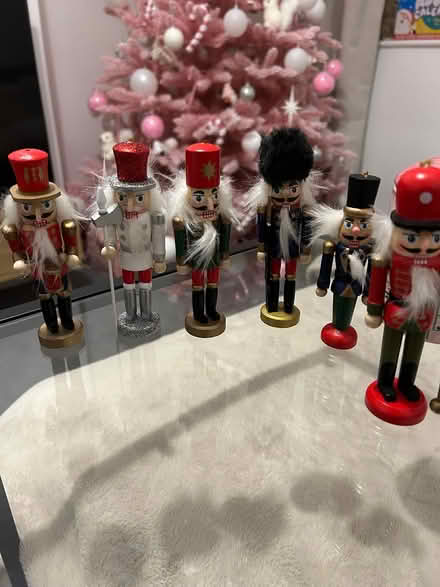 Photo of free 6 miniature nutcrackers (ware SG12) #1