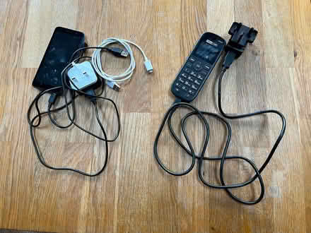 Photo of free 2x Old Mobile Phones in working order (Fenham) #1