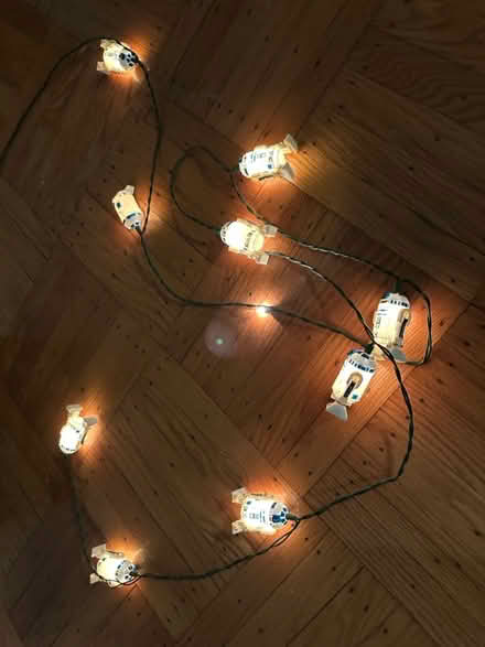 Photo of free R2D2 strand of lights (Forest Hills, Queens) #2