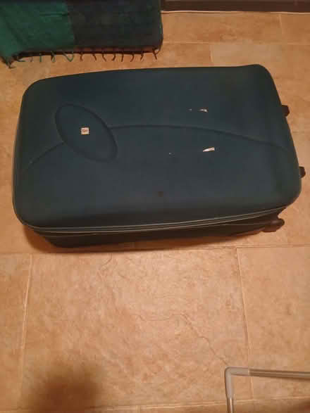 Photo of free Travel Suitcase (Morley DE21) #1