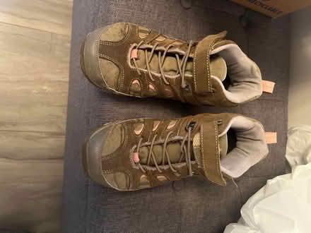 Photo of free Merrill bots (North Brampton) #3