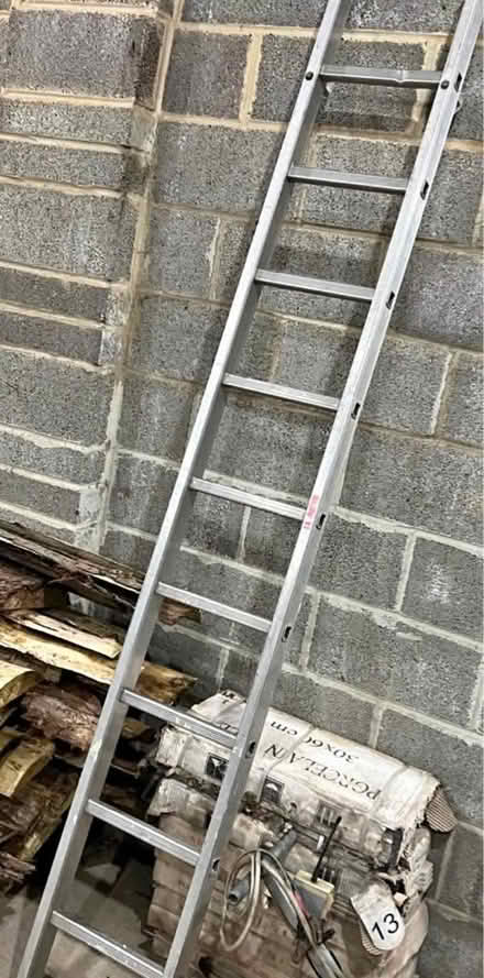 Photo of 9ft ladder (Old Town SN1) #1