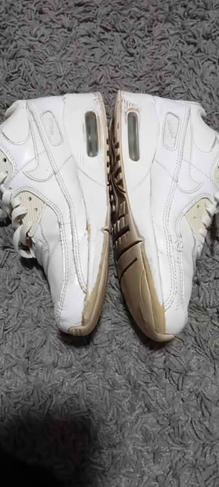 Photo of free Nike Air Max trainers (Hayes end) #4