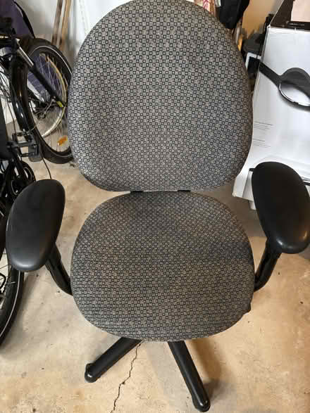 Photo of free Desk chair (Chalfont 18914) #1