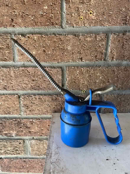 Photo of free Small blue oil can (Yarnton ox51nd) #1