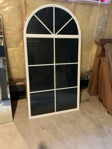 Photo of free arched decorator window (Barrhaven K2 J) #1