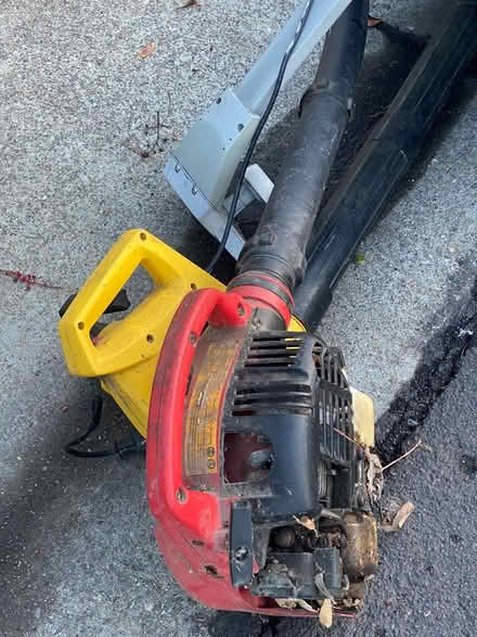 Photo of free 1 Electric & 1 Gas Blower at curb (Midtown Palo Alto) #1