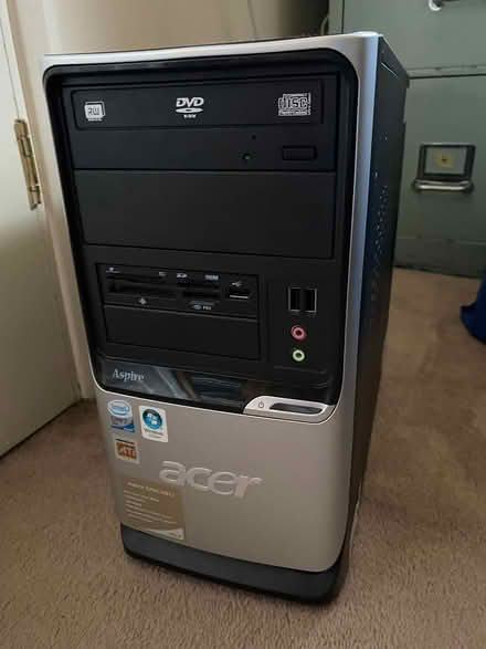 Photo of free Desktop computer (LU7 Marley Fields) #2