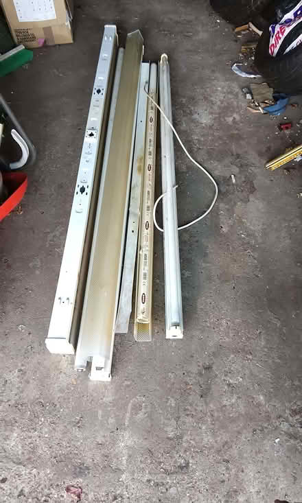 Photo of free Overheard/ side wall florescent lighting strip units (Woodley RG5) #3