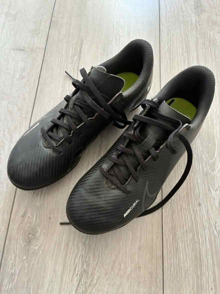 Photo of free Boys football boots size 3 (Wisewood S6) #1