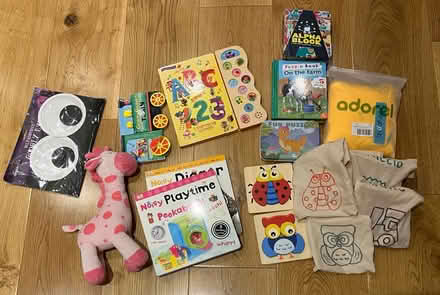 Photo of free Children’s book/ puzzle/toys (BR7) #1